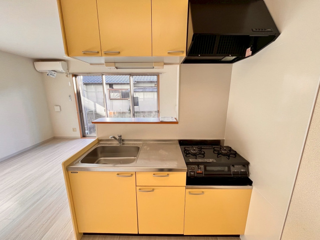 キッチン　料理スペースも十分確保♪