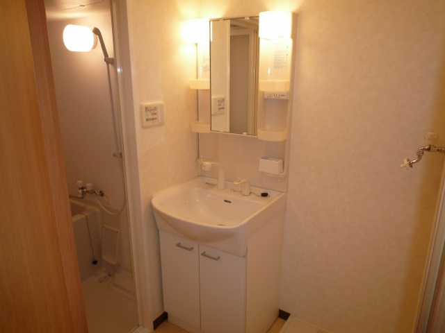 洗面設備　シャンドレ付です♪