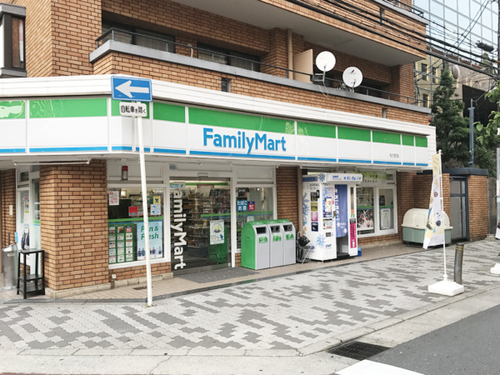 コンビニ　ファミリーマート与力町店（コンビニ）まで350m