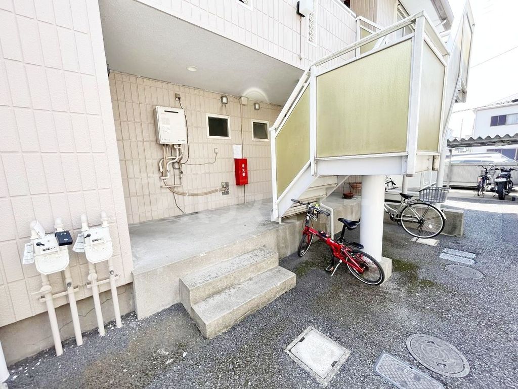 エントランス　駐車場