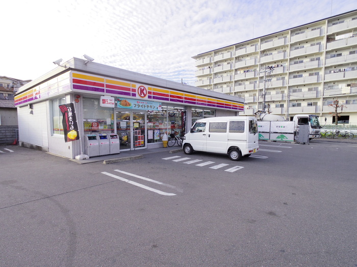 コンビニ　サークルＫ（コンビニ）まで60m
