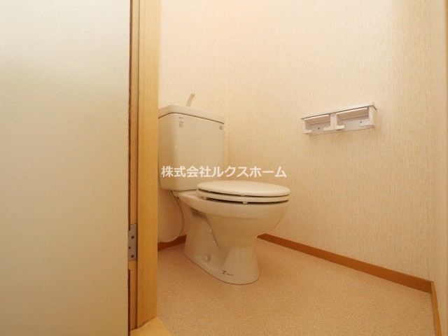トイレ　トイレもきれいです