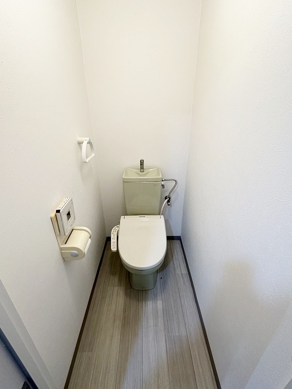 トイレ　★温水洗浄便座★