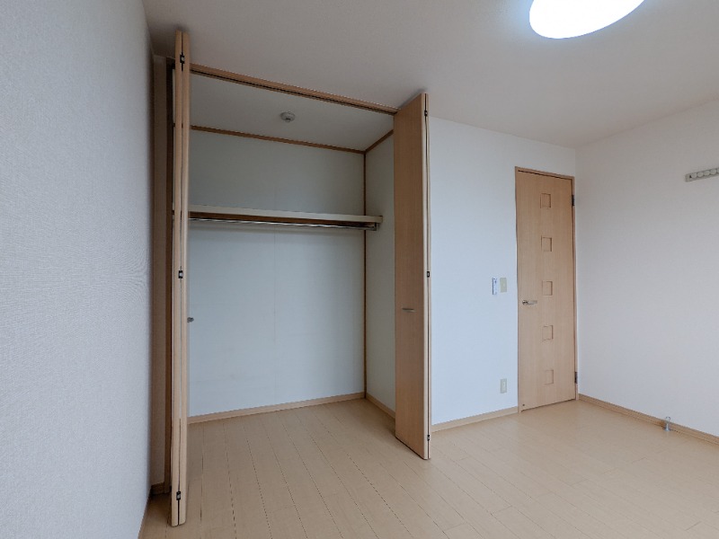 収納　図面と現状に相違がある場合には現状を優先