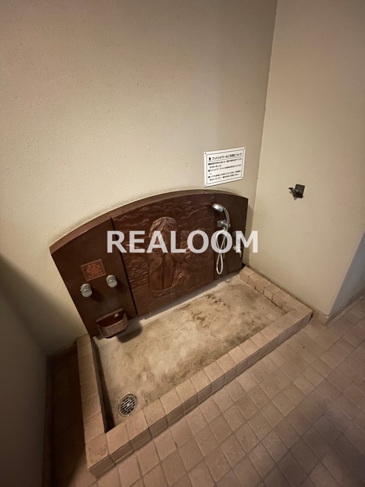 その他　ペット足洗い場　新宿御苑前　新宿三丁目　四谷三丁目　1K