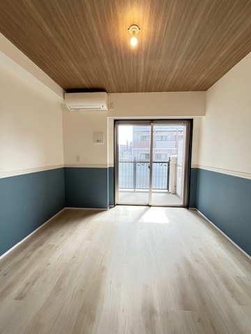 居室・リビング　写真と現況が異なる場合は現況を優先いたします。