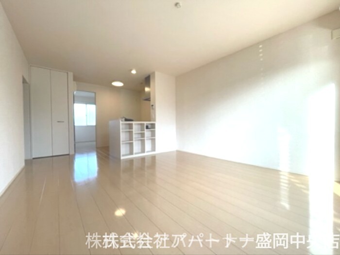 居室・リビング　セコムホームセキュリティ完備！