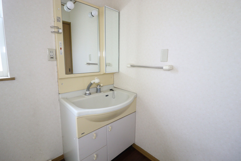 洗面設備　洗髪洗面化粧台