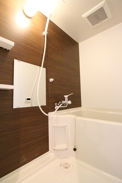 バス・シャワールーム　浴室