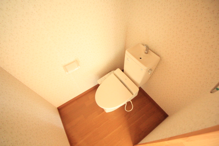 トイレ　ウォシュレット完備しております☆