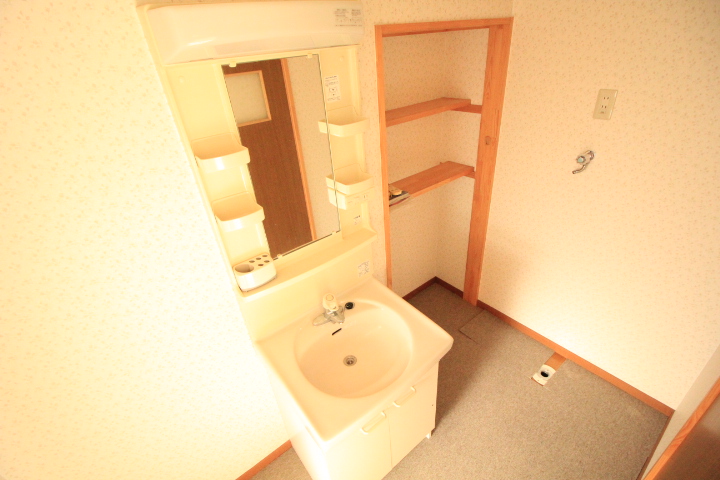 洗面設備　洗面設備です！独立タイプは特に女性に人気です☆