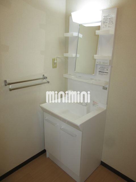 洗面設備　忙しい朝に便利な洗髪洗面化粧台