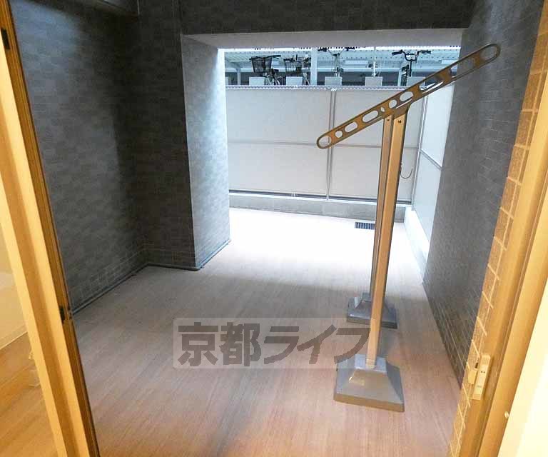 バルコニー　広々としたバルコニーです。