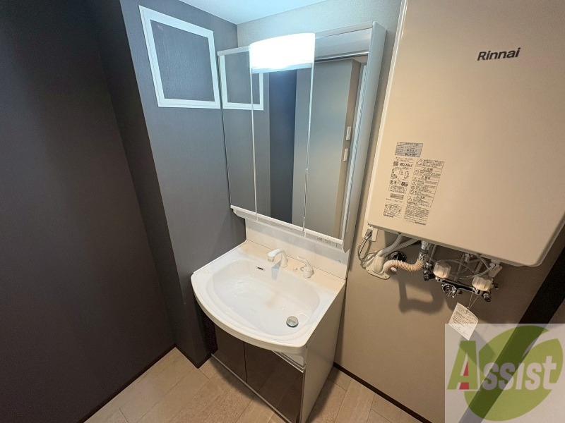 洗面設備　シャンプードレッサーで身支度もラクラクです！