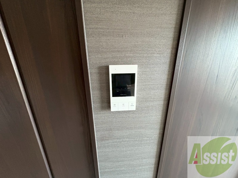 セキュリティ　モニタ付インターホンでセキュリティ面も安心です。