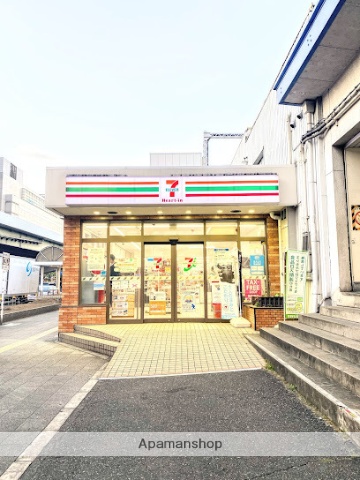 コンビニ　セブンイレブン（コンビニ）まで368m