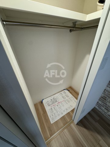 収納　セレニテ難波ミラク壱番館　WIC