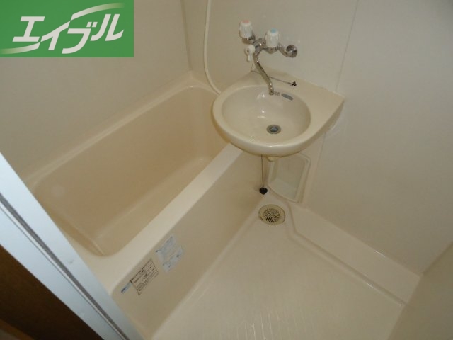 バス・シャワールーム　バス