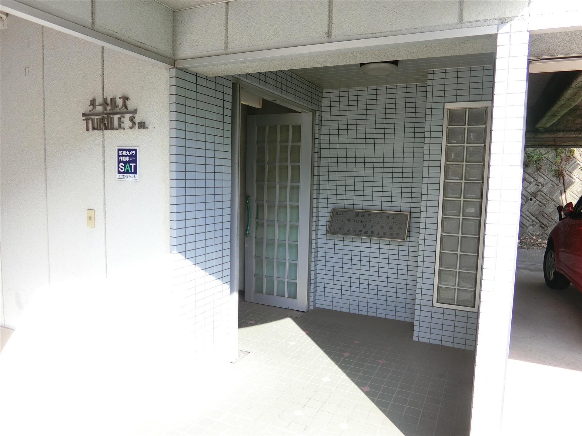 エントランス　建物入り口