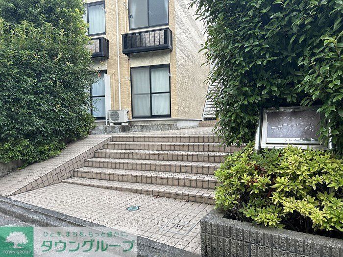 エントランス　現況を優先