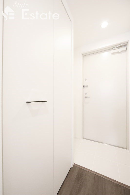 玄関　同仕様内装