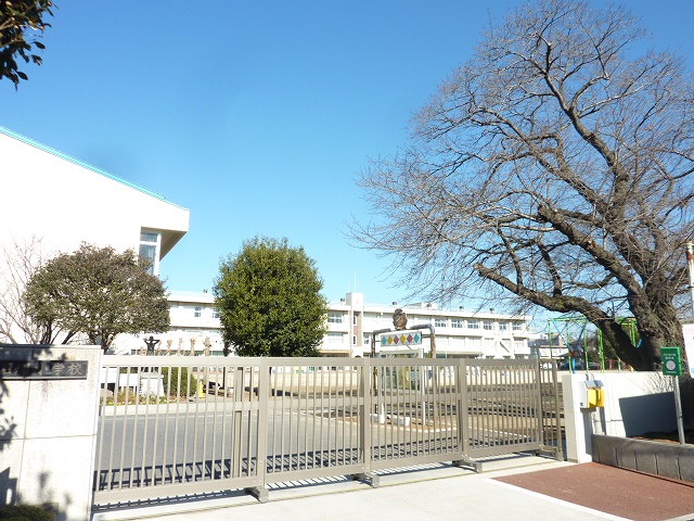 小学校　石川小学校（小学校）まで611m