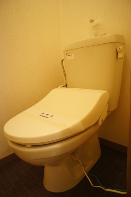 トイレ　図面と現状に相違がある場合には現状を優先