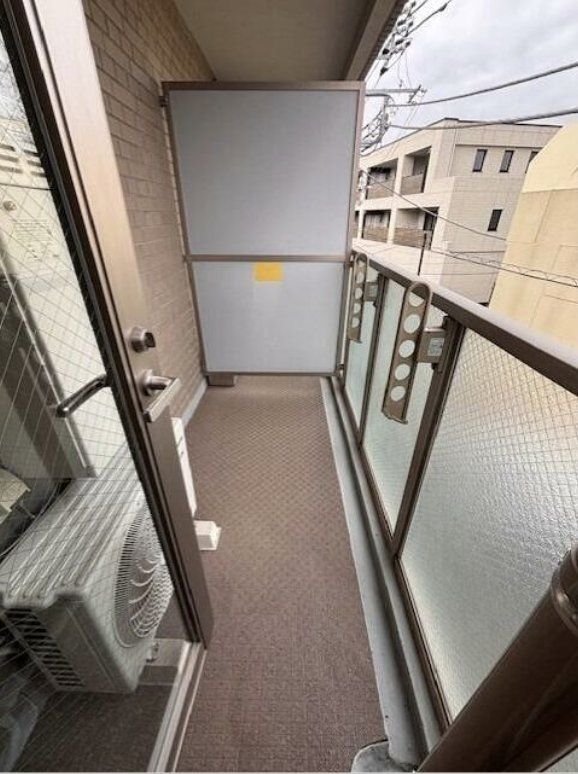 バルコニー　バルコニー