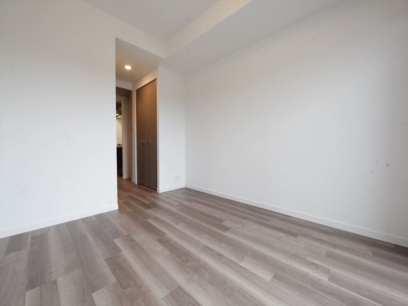 その他部屋・スペース　洋室7帖　エアコン完備　バルコニーに面しています