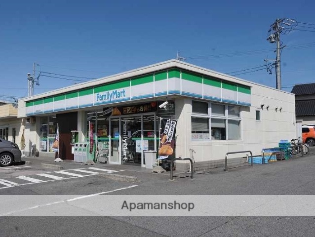 コンビニ　ファミリーマート　岡崎向山町店（コンビニ）まで142m