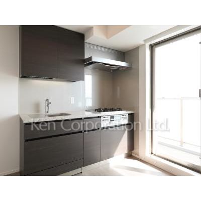 キッチン　同タイプ14階のお部屋を撮影。仕様が異なることがあります。