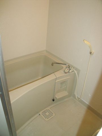 バス・シャワールーム　追焚き機能付き