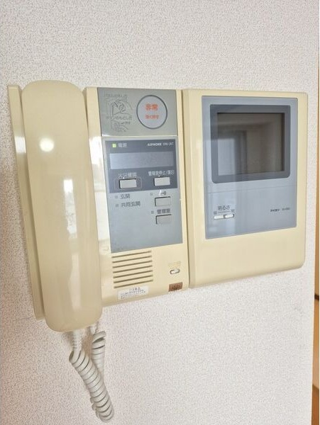 セキュリティ　防犯面に配慮したＴＶモニターホン付きです！