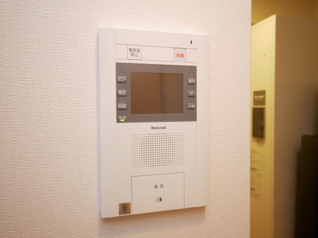 セキュリティ　モニター付きインターホンです♪