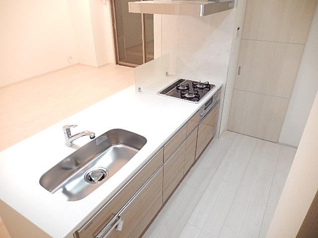 キッチン　同建築会社の画像参照