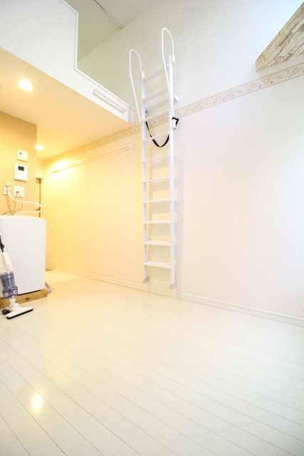 その他部屋・スペース　明るい雰囲気で暮らしやすい！優しい質感の室内がオススメ☆