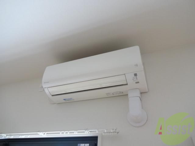 その他設備　リビングにエアコンついてます。