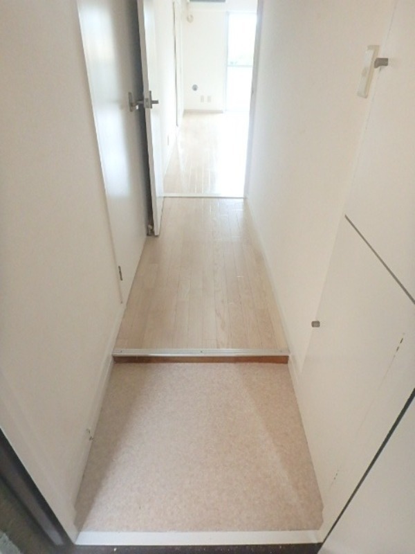 玄関　図面と現状に相違がある場合には現状を優先