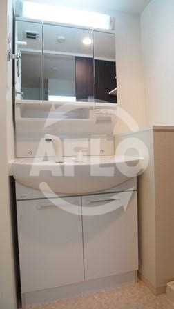 洗面設備　エグゼ心斎橋EAST　独立洗面台