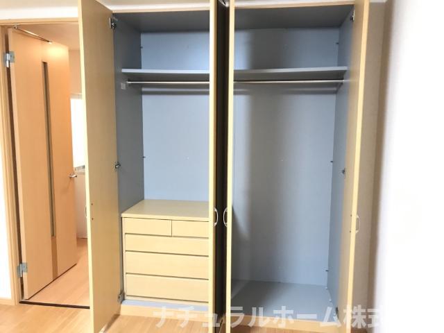 収納　クローゼット