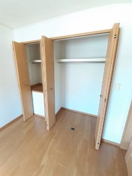 収納　クローゼット