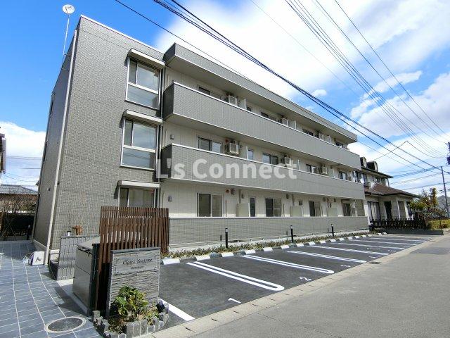 建物外観　２０１８年築のオートロックアパート。