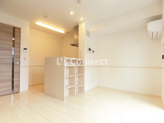 居室・リビング　８．３帖のＬＤＫ。カウンターキッチンです。