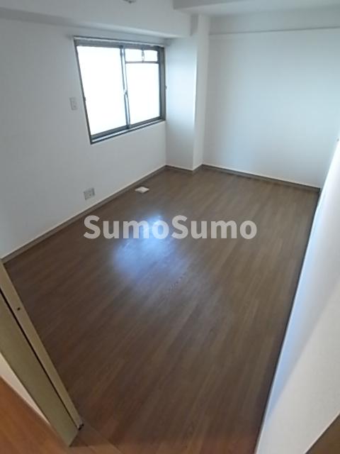 その他部屋・スペース　落ち着いて過ごせるお部屋なので、寝室にいかがでしょうか