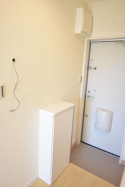 玄関　同施工会社参考画像