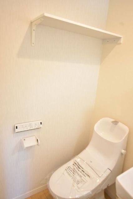 トイレ　同施工会社参考画像