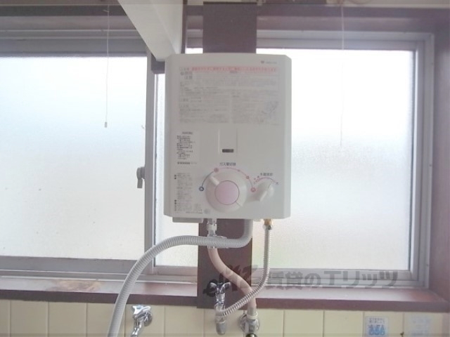 その他設備　給湯器リモコン