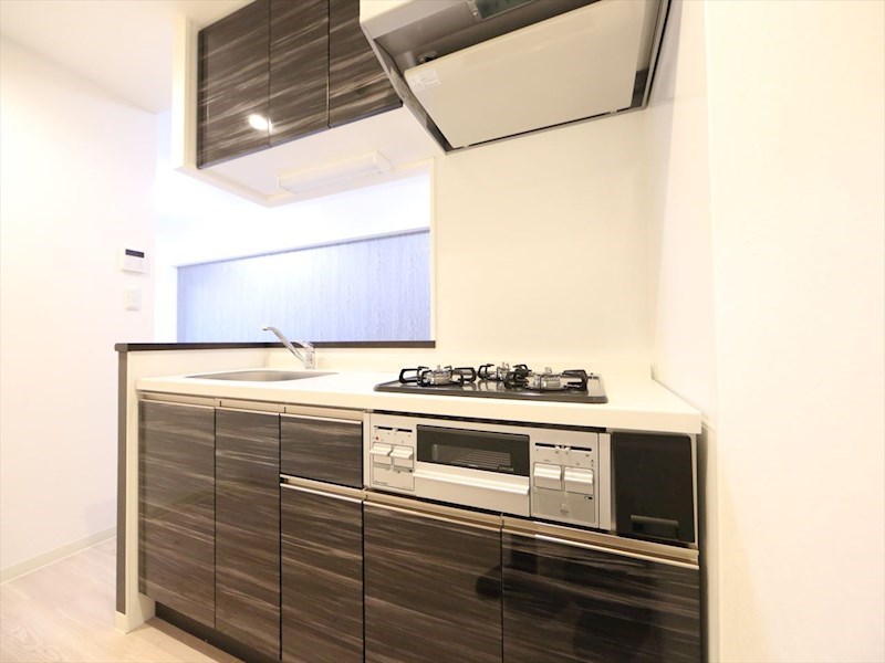 キッチン　システムキッチン（ガス3口コンログリル付）カウンターキッチン