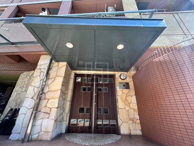 エントランス　コンソラーレ日本橋　エントランス