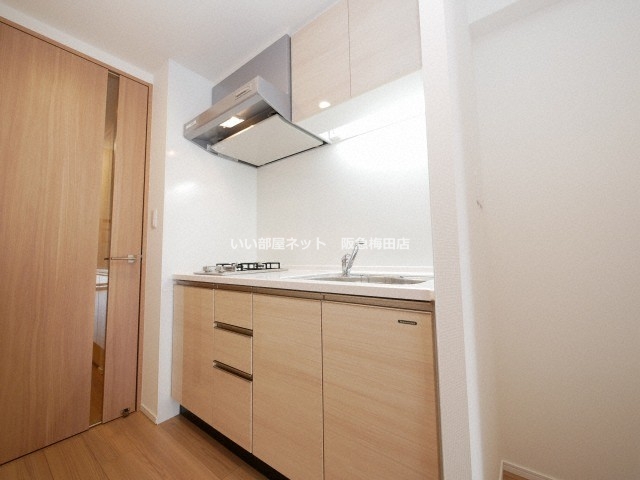 キッチン　反転タイプとなります。